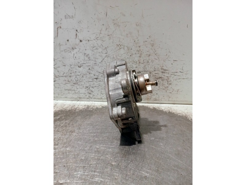 Recambio de depresor freno / bomba vacio para toyota avensis berlina (t25) referencia OEM IAM 26090684  