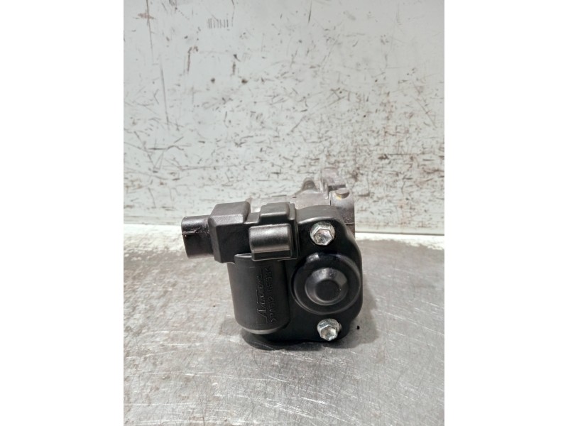 Recambio de caja mariposa para toyota avensis berlina (t25) referencia OEM IAM 1923002010  