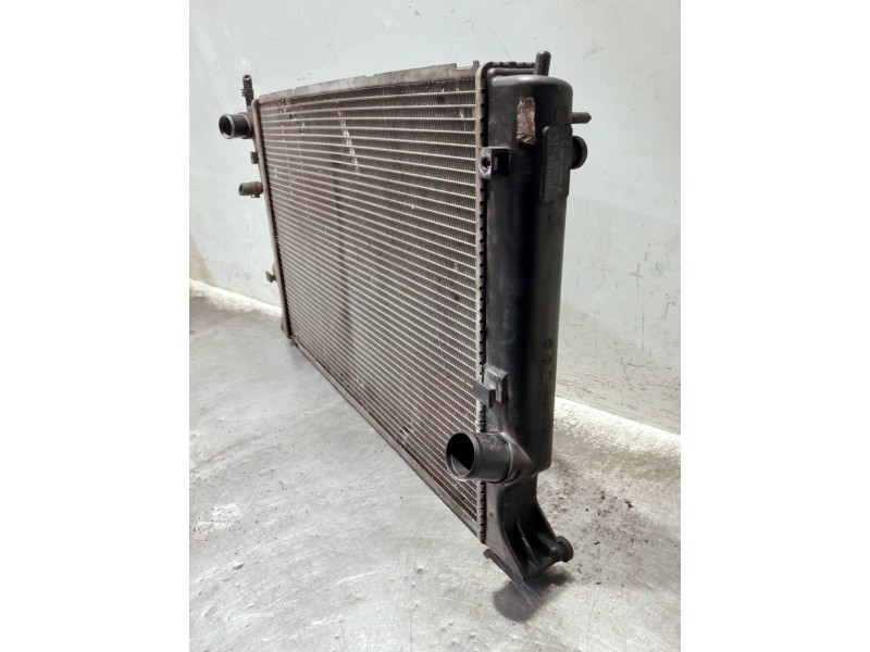 Recambio de radiador agua para toyota avensis berlina (t25) referencia OEM IAM MN4221337680  