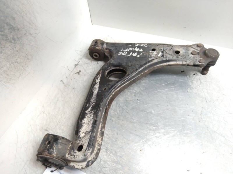 Recambio de brazo suspension inferior delantero izquierdo para opel zafira b cosmo referencia OEM IAM   