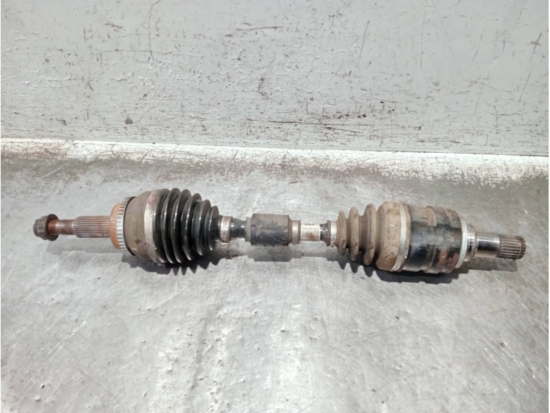 Recambio de transmision delantera izquierda para toyota avensis berlina (t25) referencia OEM IAM EUJ104BP18 4342005371 