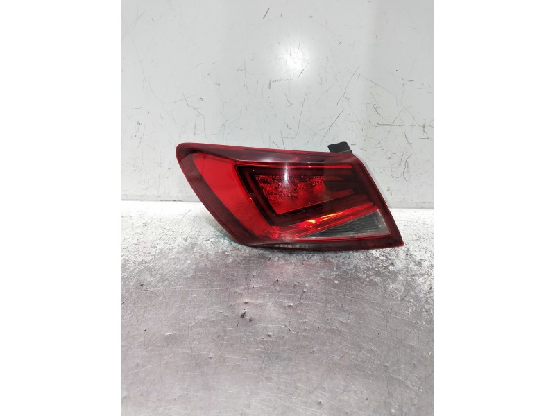 Recambio de piloto trasero izquierdo para seat leon sc (5f5) referencia OEM IAM TF0945207C 90042911 