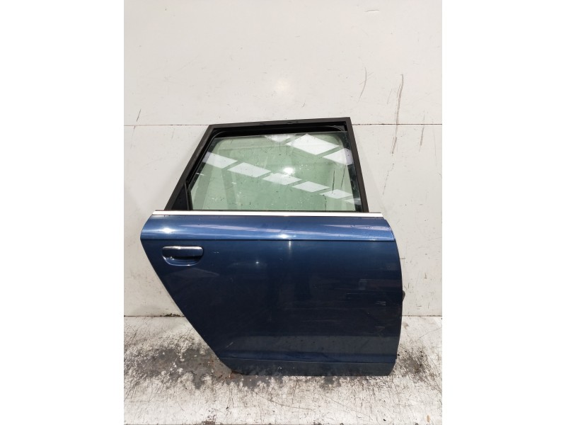 Recambio de puerta trasera derecha para audi a6 avant (4f5) referencia OEM IAM   5P