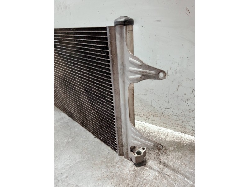 Recambio de condensador / radiador aire acondicionado para volkswagen polo (9n3) referencia OEM IAM 6Q0820411K  