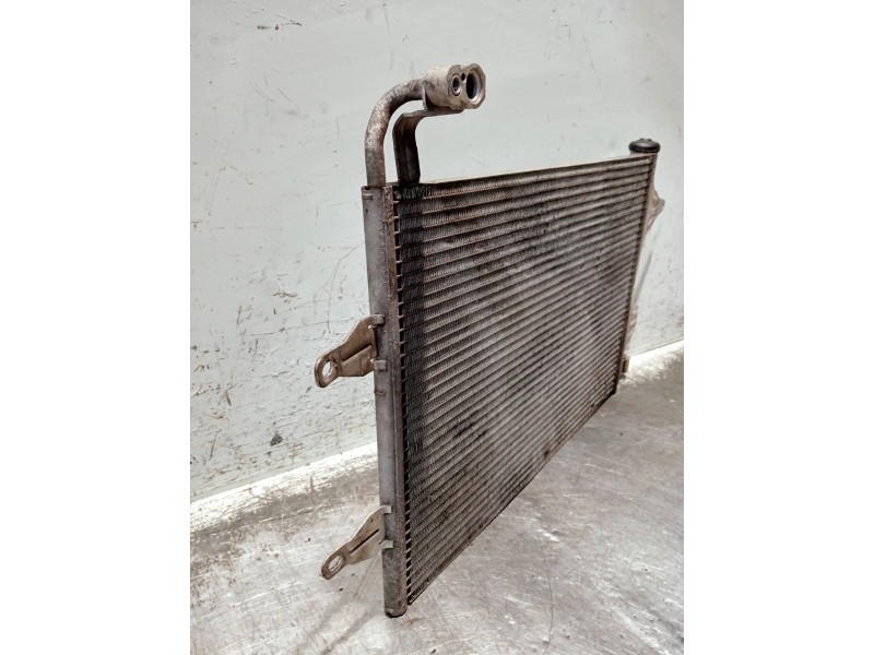 Recambio de condensador / radiador aire acondicionado para volkswagen polo (9n3) referencia OEM IAM 6Q0820411K  