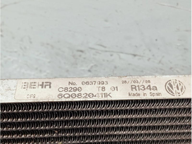 Recambio de condensador / radiador aire acondicionado para volkswagen polo (9n3) referencia OEM IAM 6Q0820411K  