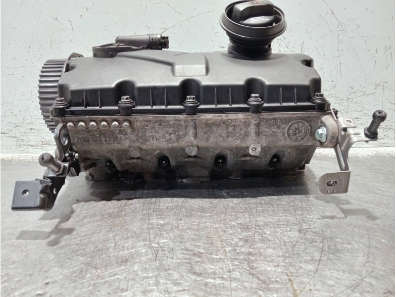 Recambio de culata para volkswagen passat berlina (3c2) referencia OEM IAM 038103373R  