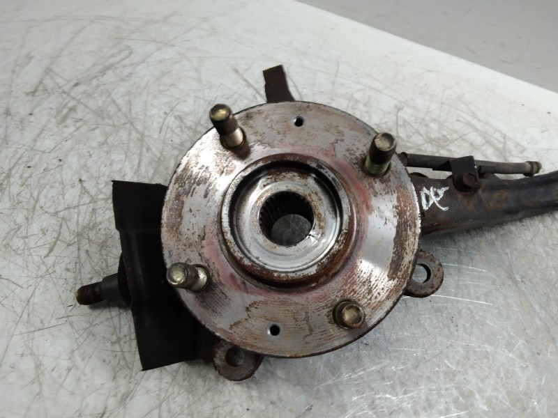 Recambio de mangueta delantera derecha para kia magentis 2.5 v6 cat referencia OEM IAM   