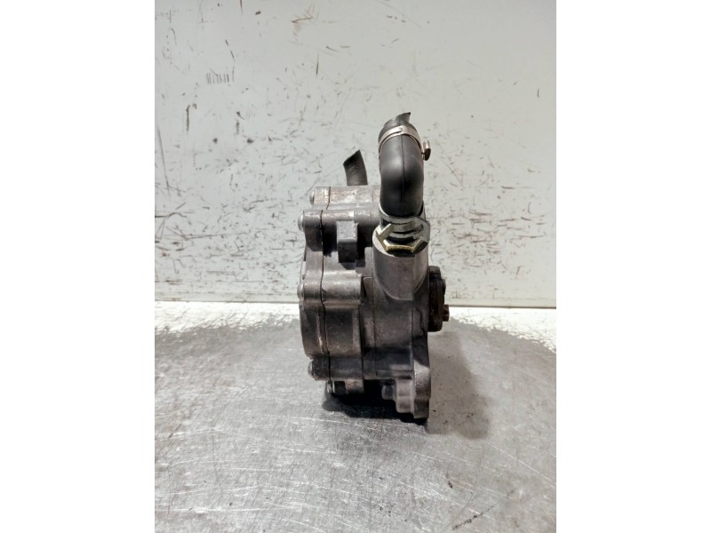 Recambio de depresor freno / bomba vacio para audi a4 avant (8e) referencia OEM IAM   