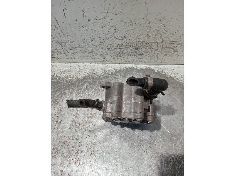 Recambio de depresor freno / bomba vacio para audi a4 avant (8e) referencia OEM IAM   