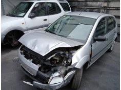 ford fiesta (cbk) del año 2004