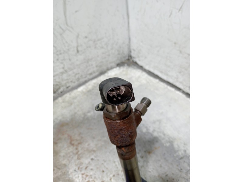 Recambio de inyector para ford transit custom kombi referencia OEM IAM BK2Q9K546AG  CONTINENTAL