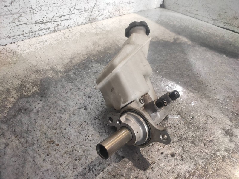 Recambio de bomba freno para hyundai santa fe (dm) tecno 4wd referencia OEM IAM   585102W300