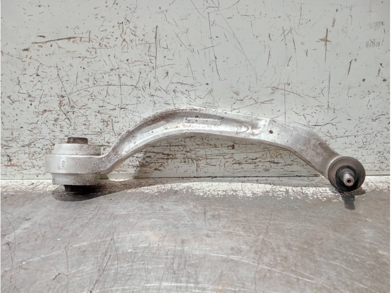 Recambio de brazo suspension inferior delantero derecho para audi a4 avant (8e) referencia OEM IAM 8E0407694AA  