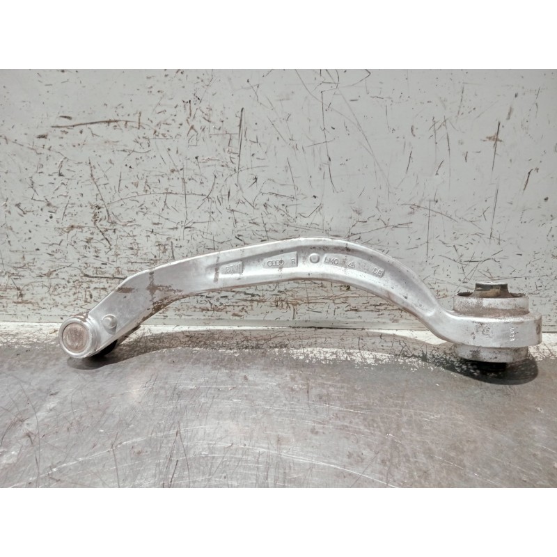 Recambio de brazo suspension inferior delantero derecho para audi a4 avant (8e) referencia OEM IAM 8E0407694AA  