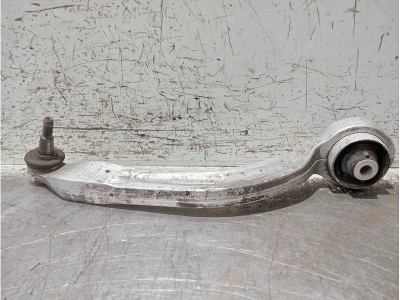Recambio de brazo suspension inferior delantero derecho para audi a4 avant (8e) referencia OEM IAM 8E0407694AA  