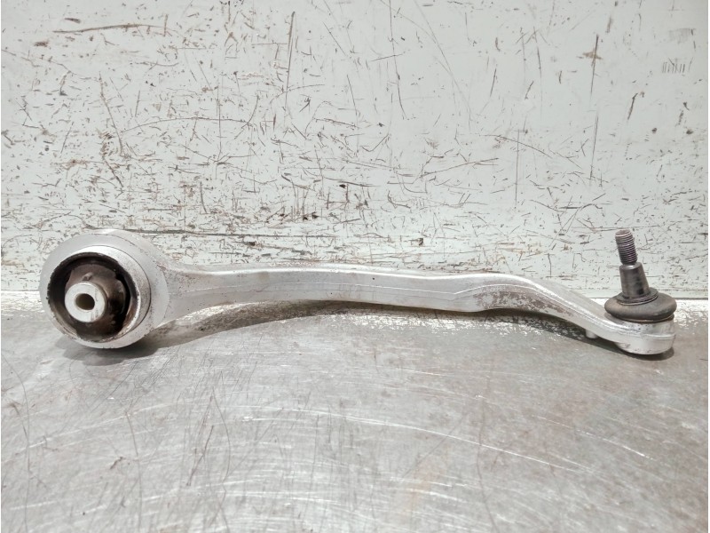 Recambio de brazo suspension inferior delantero derecho para audi a4 avant (8e) referencia OEM IAM 8E0407694AA  