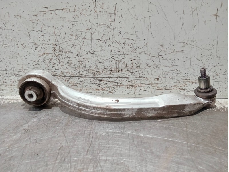 Recambio de brazo suspension inferior delantero izquierdo para audi a4 avant (8e) referencia OEM IAM 8E0407693AA  