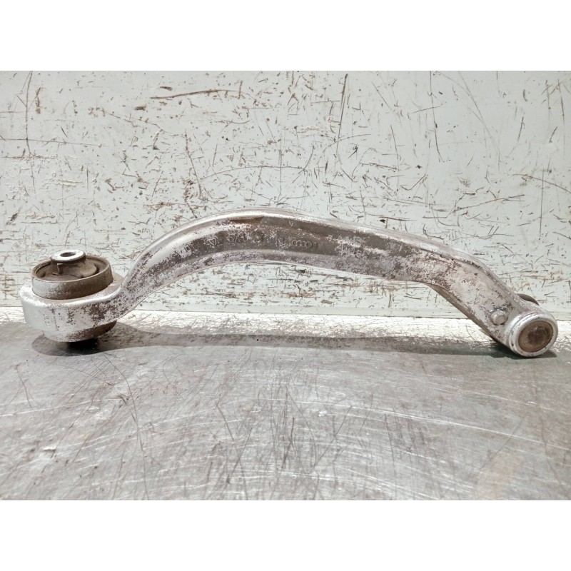 Recambio de brazo suspension inferior delantero izquierdo para audi a4 avant (8e) referencia OEM IAM 8E0407693AA  