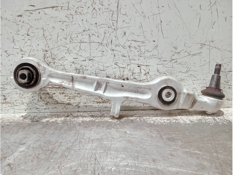 Recambio de brazo suspension inferior delantero derecho para audi a4 avant (8e) referencia OEM IAM 8E0407155E  