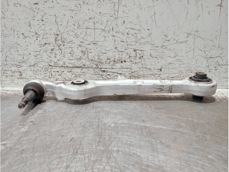 Recambio de brazo suspension inferior delantero derecho para audi a4 avant (8e) referencia OEM IAM 8E0407155E  