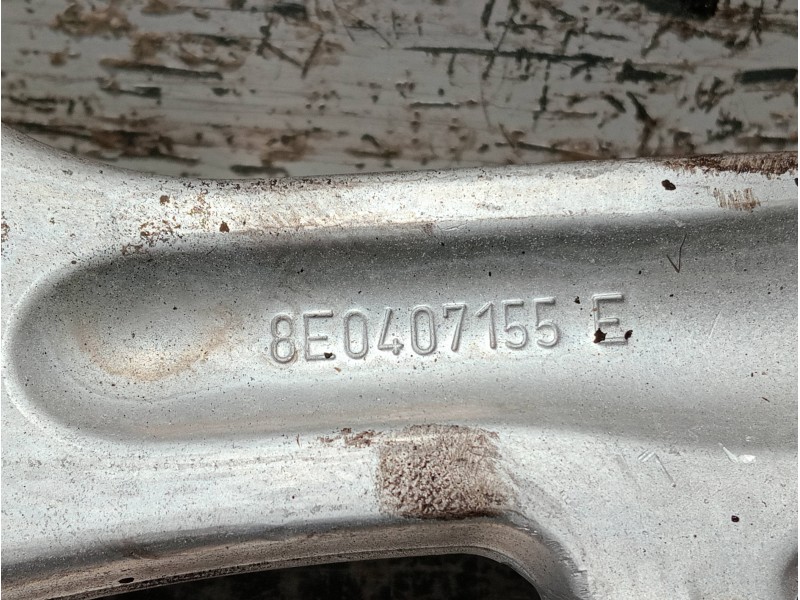Recambio de brazo suspension inferior delantero izquierdo para audi a4 avant (8e) referencia OEM IAM 8E0407155E  