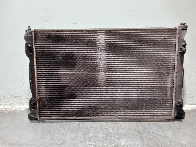 Recambio de radiador agua para audi a4 avant (8e) referencia OEM IAM 8E0121251A  