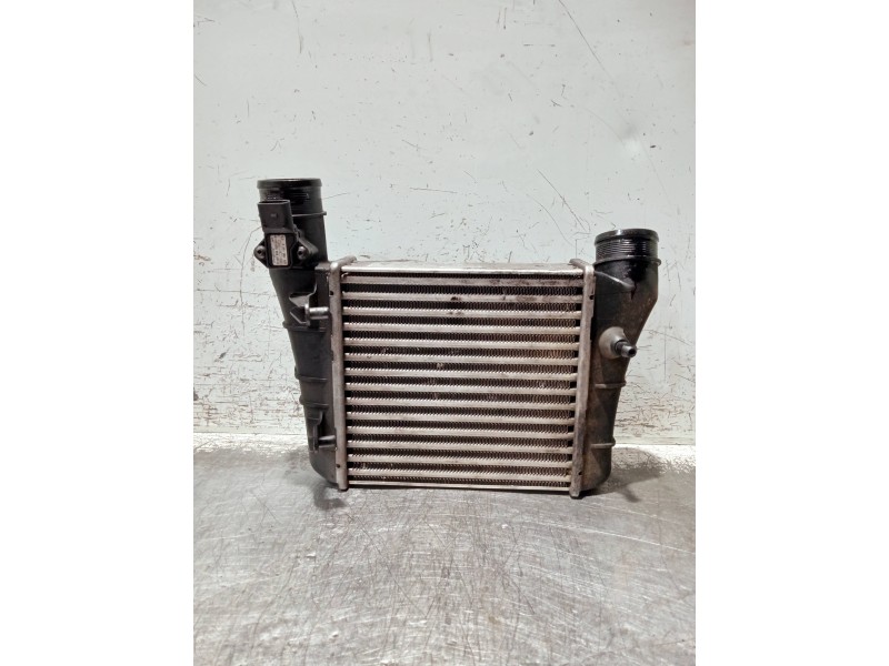 Recambio de intercooler para audi a4 avant (8e) referencia OEM IAM   