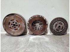 Recambio de kit embrague para audi a4 avant (8e) referencia OEM IAM 324033410 415024410 