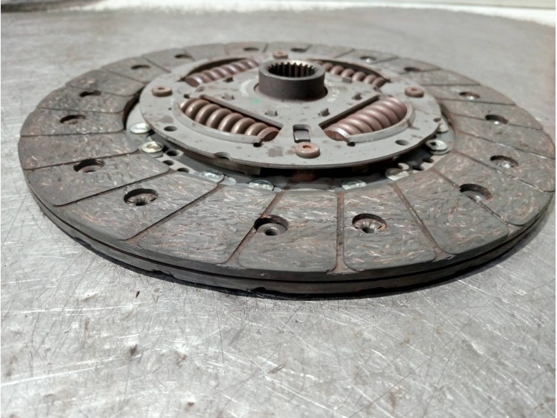 Recambio de kit embrague para audi a4 avant (8e) referencia OEM IAM 324033410 415024410 