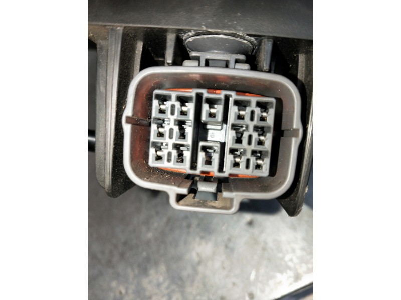 Recambio de faro izquierdo para mazda cx-3 referencia OEM IAM D10E51040  