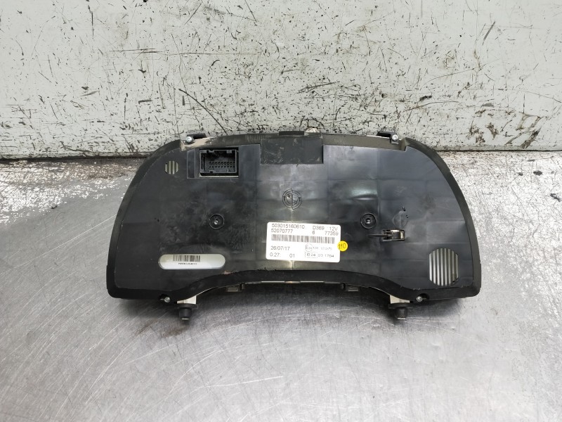 Recambio de cuadro instrumentos para opel combo d referencia OEM IAM 503015160610 52070777 