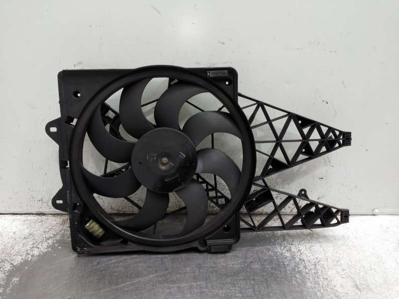 Recambio de electroventilador para opel combo d referencia OEM IAM 8E4241000  