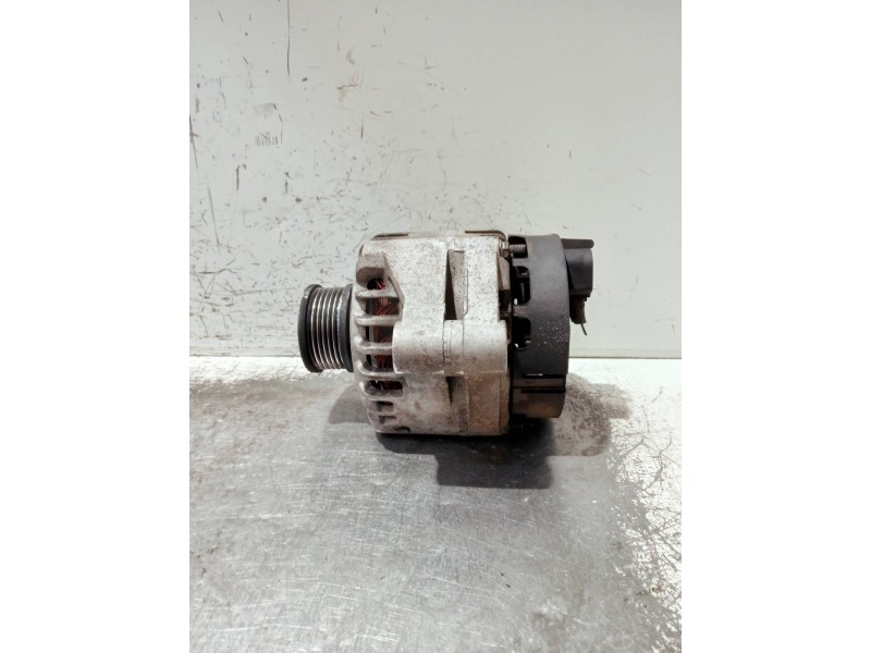 Recambio de alternador para fiat sedici (189) referencia OEM IAM 113996  