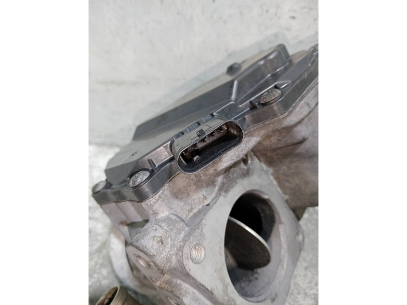 Recambio de valvula egr para iveco daily furgón referencia OEM IAM 5802008088 HU1506000031 