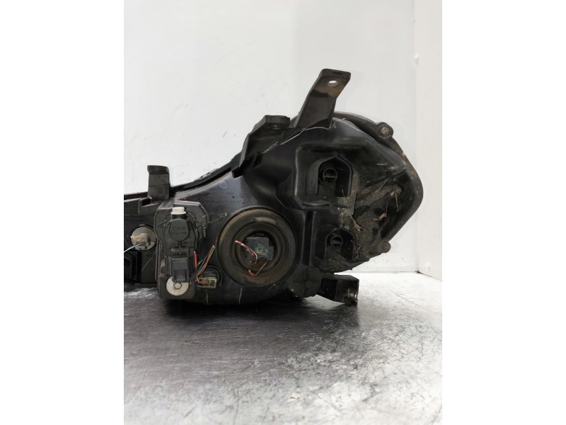 Recambio de faro derecho para fiat sedici (189) referencia OEM IAM 10016684  