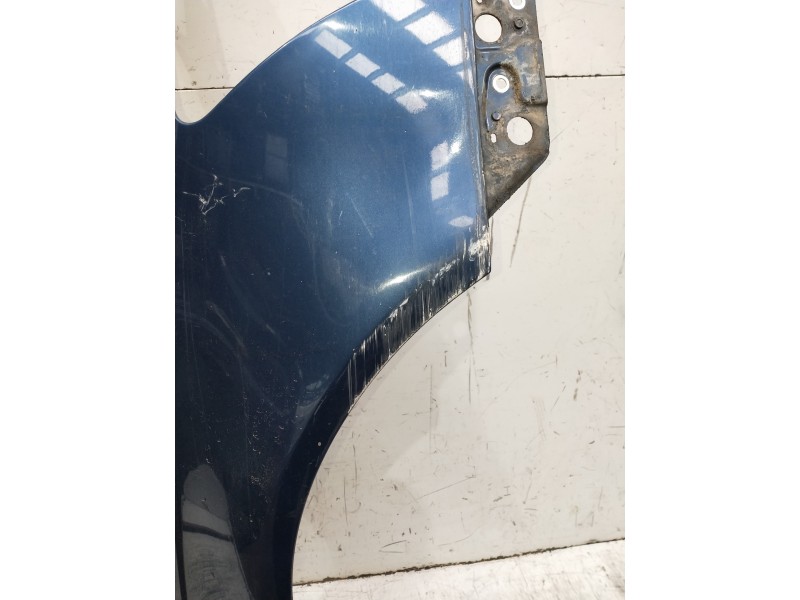 Recambio de aleta delantera derecha para audi a6 avant (4f5) referencia OEM IAM   