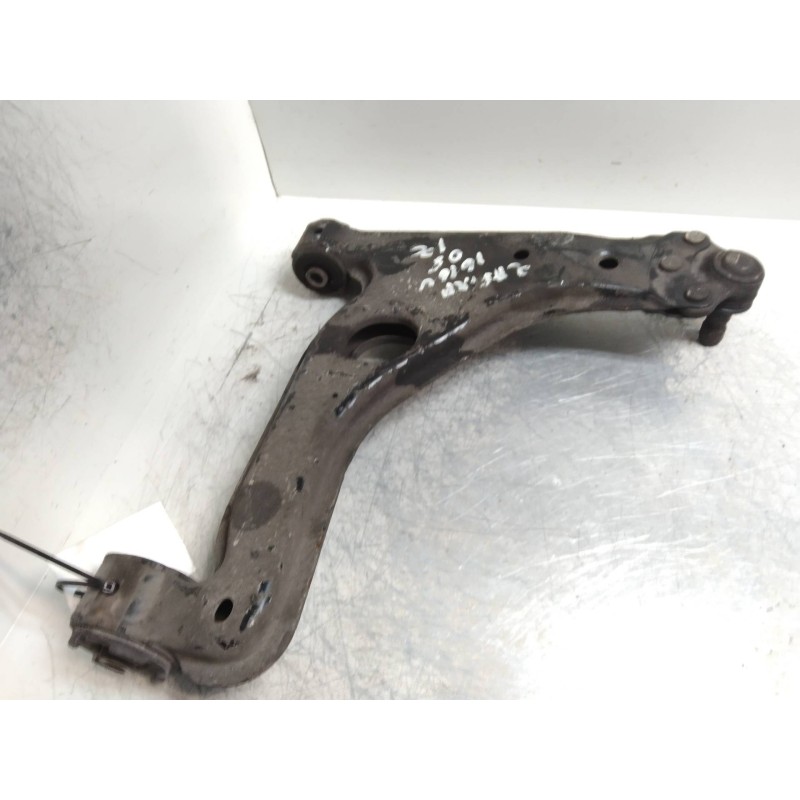 Recambio de brazo suspension inferior delantero izquierdo para opel zafira b 1.6 16v cat referencia OEM IAM   