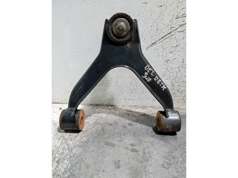 Recambio de brazo suspension superior delantero derecho para iveco daily furgón referencia OEM IAM 5801564290  
