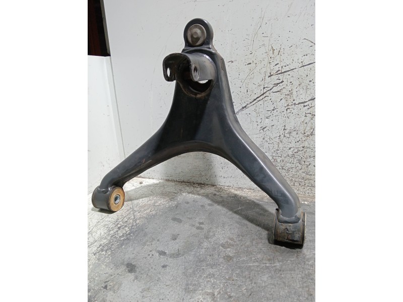 Recambio de brazo suspension inferior delantero derecho para iveco daily furgón referencia OEM IAM 5801564315  