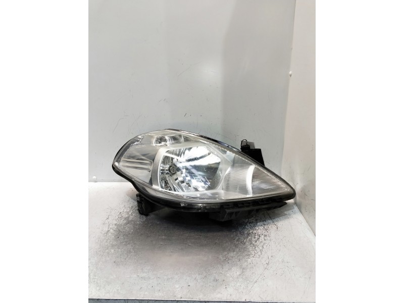 Recambio de faro derecho para nissan tiida (c11x/sc11x) acenta referencia OEM IAM 1ED98648304 26010EM00A 