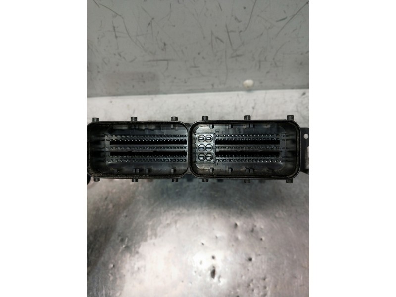 Recambio de centralita motor uce para iveco daily furgón referencia OEM IAM 0281032557 5801919281 5801919281