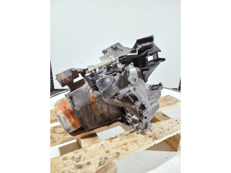 Recambio de caja cambios para peugeot 208 referencia OEM IAM 20CQ66 1177259 5V
