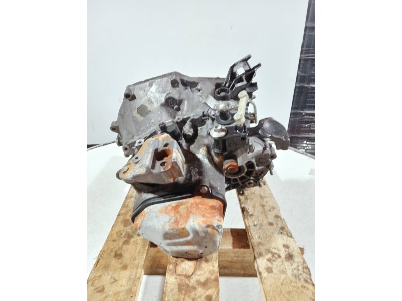 Recambio de caja cambios para peugeot 208 referencia OEM IAM 20CQ66 1177259 5V