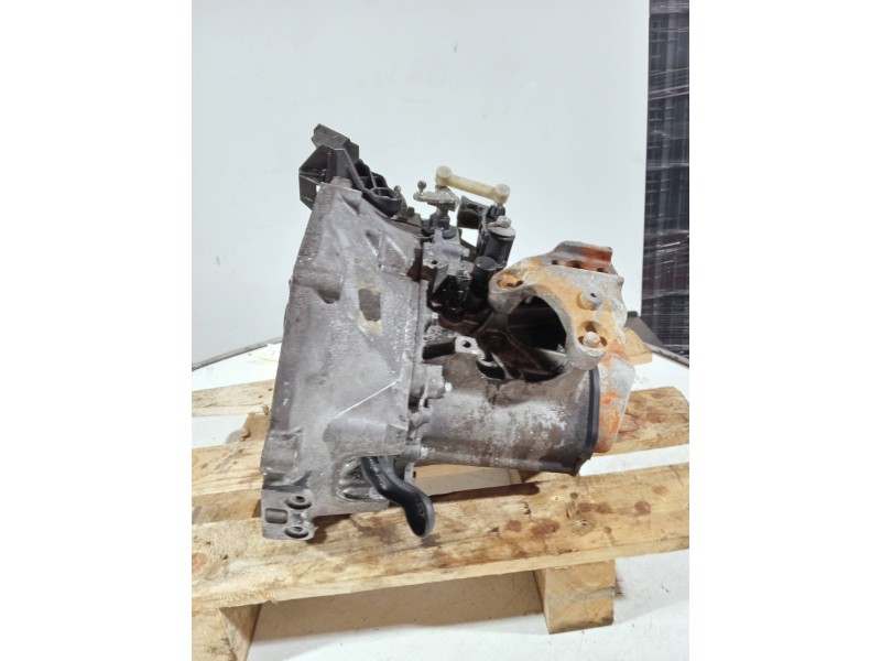 Recambio de caja cambios para peugeot 208 referencia OEM IAM 20CQ66 1177259 5V
