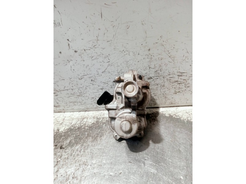 Recambio de valvula egr para volkswagen caddy furgón/kombi maxi kombi bmt referencia OEM IAM 04L131501L V29054892C 