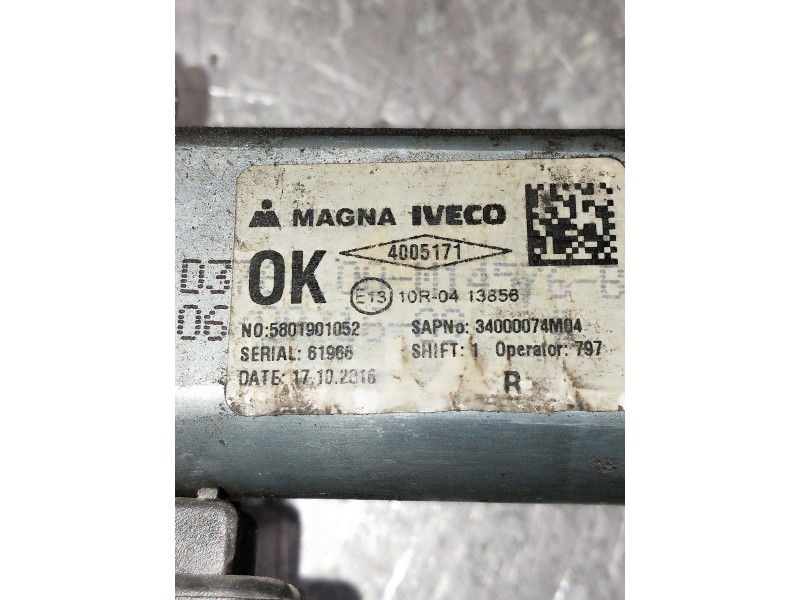 Recambio de elevalunas delantero derecho para iveco daily furgón referencia OEM IAM 5801901052 61966 5P