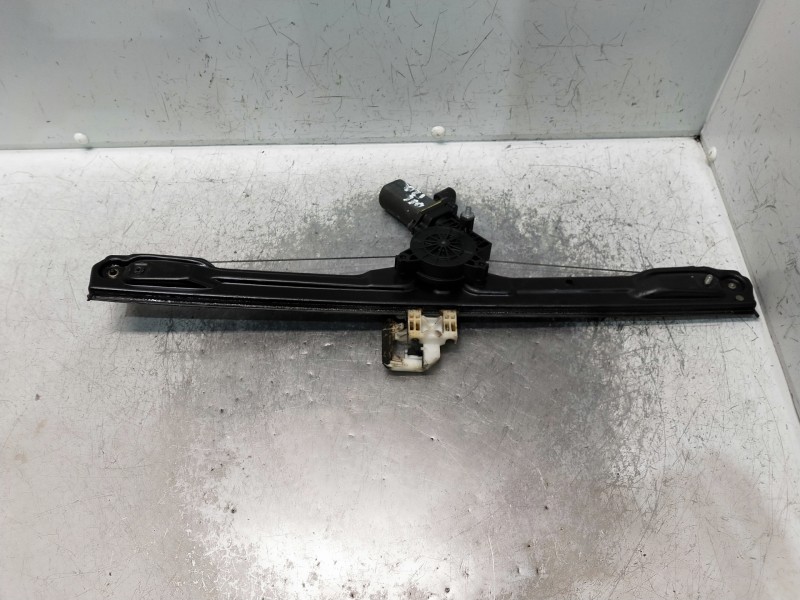 Recambio de elevalunas delantero izquierdo para iveco daily furgón referencia OEM IAM 5801901053  5P