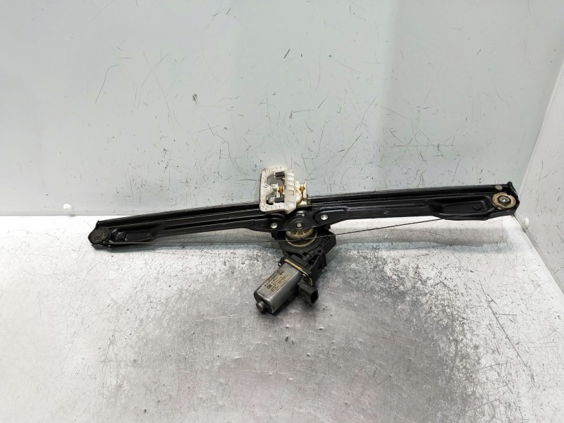 Recambio de elevalunas delantero izquierdo para iveco daily furgón referencia OEM IAM 5801901053  5P