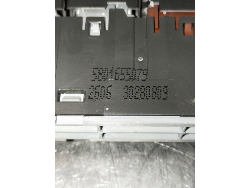 Recambio de mando multifuncion para iveco daily furgón referencia OEM IAM 30280809 5801655079 